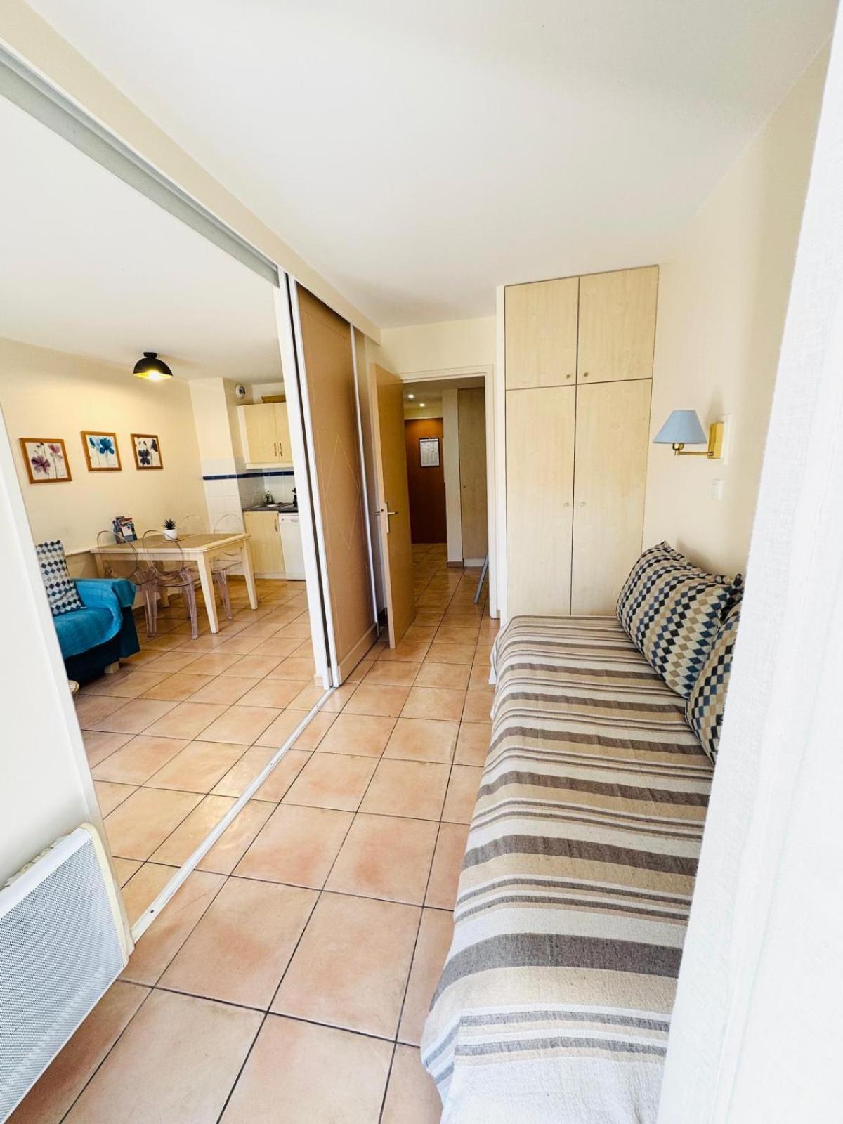 Les Rivages 2P Terrasse Parking Appartement Menton Buitenkant foto